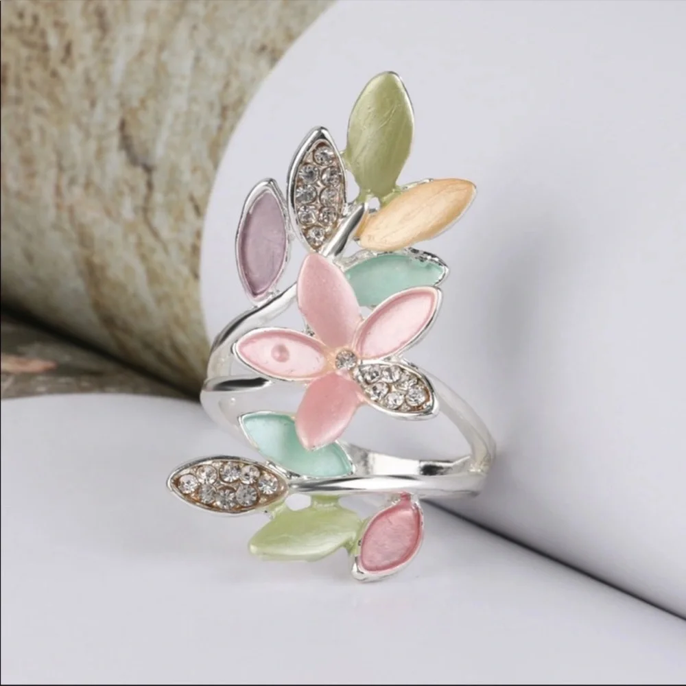 TRENDY Women’s RING